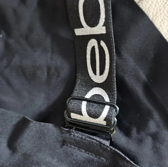 Bebe Sport Bra Black Removable pads Logo Straps No Shows Lines Bralette Size L - Picture 4 of 6